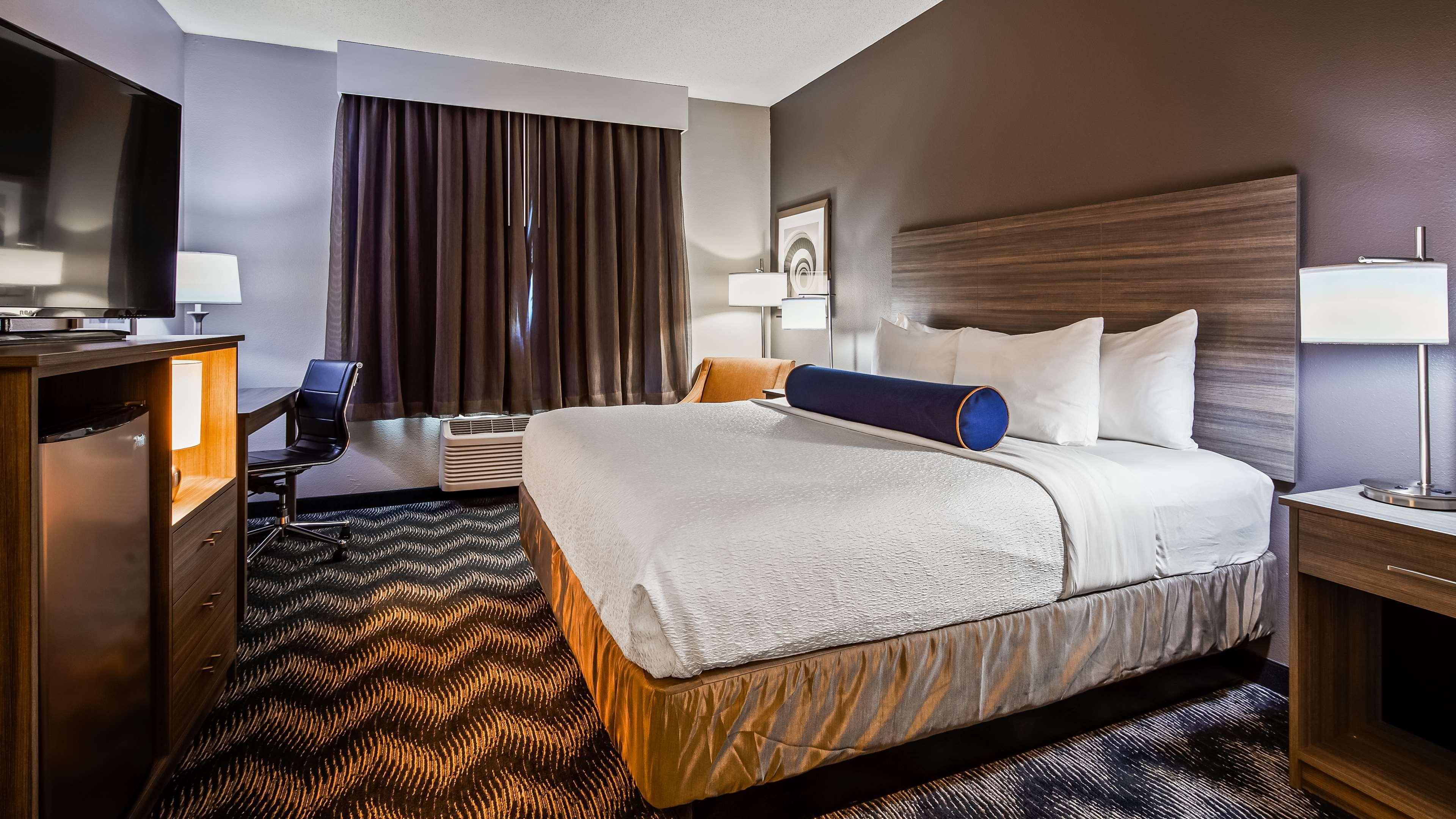 Best Western Salinas Valley Inn & Suites Экстерьер фото
