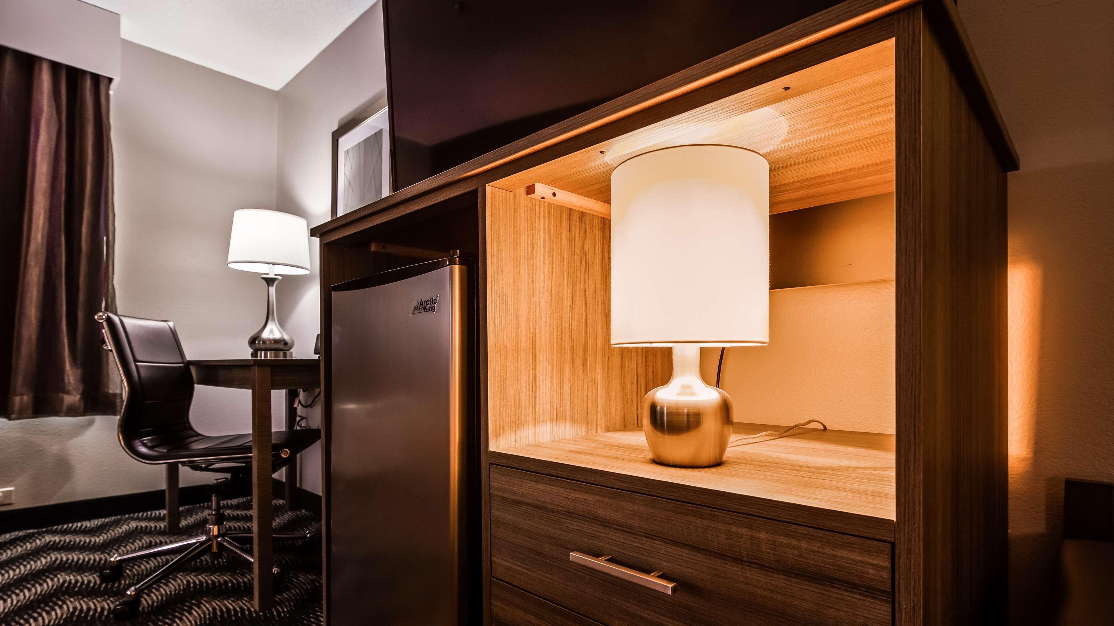 Best Western Salinas Valley Inn & Suites Экстерьер фото