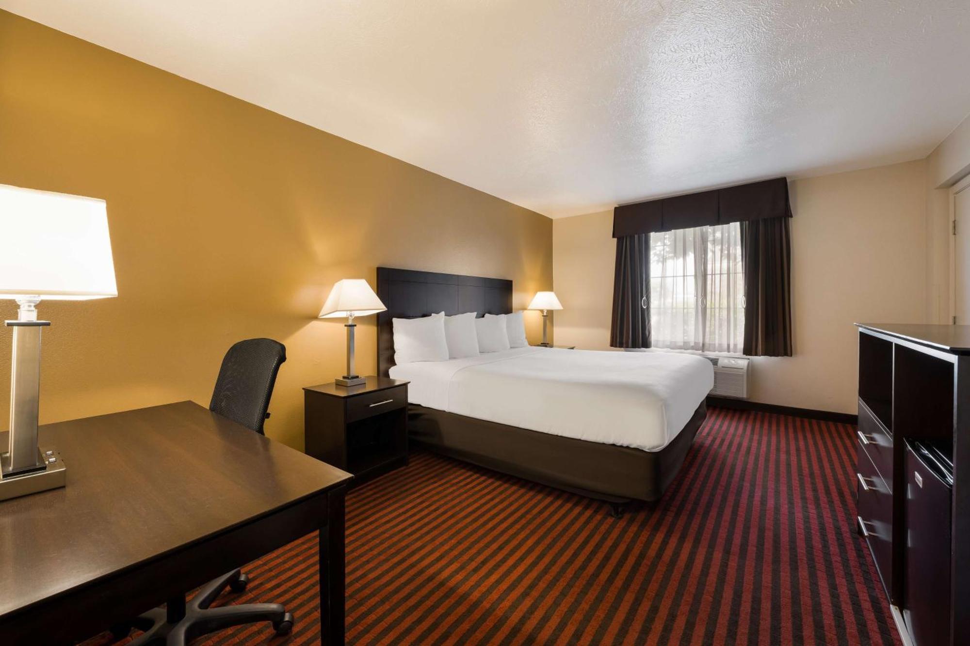 Best Western Salinas Valley Inn & Suites Экстерьер фото
