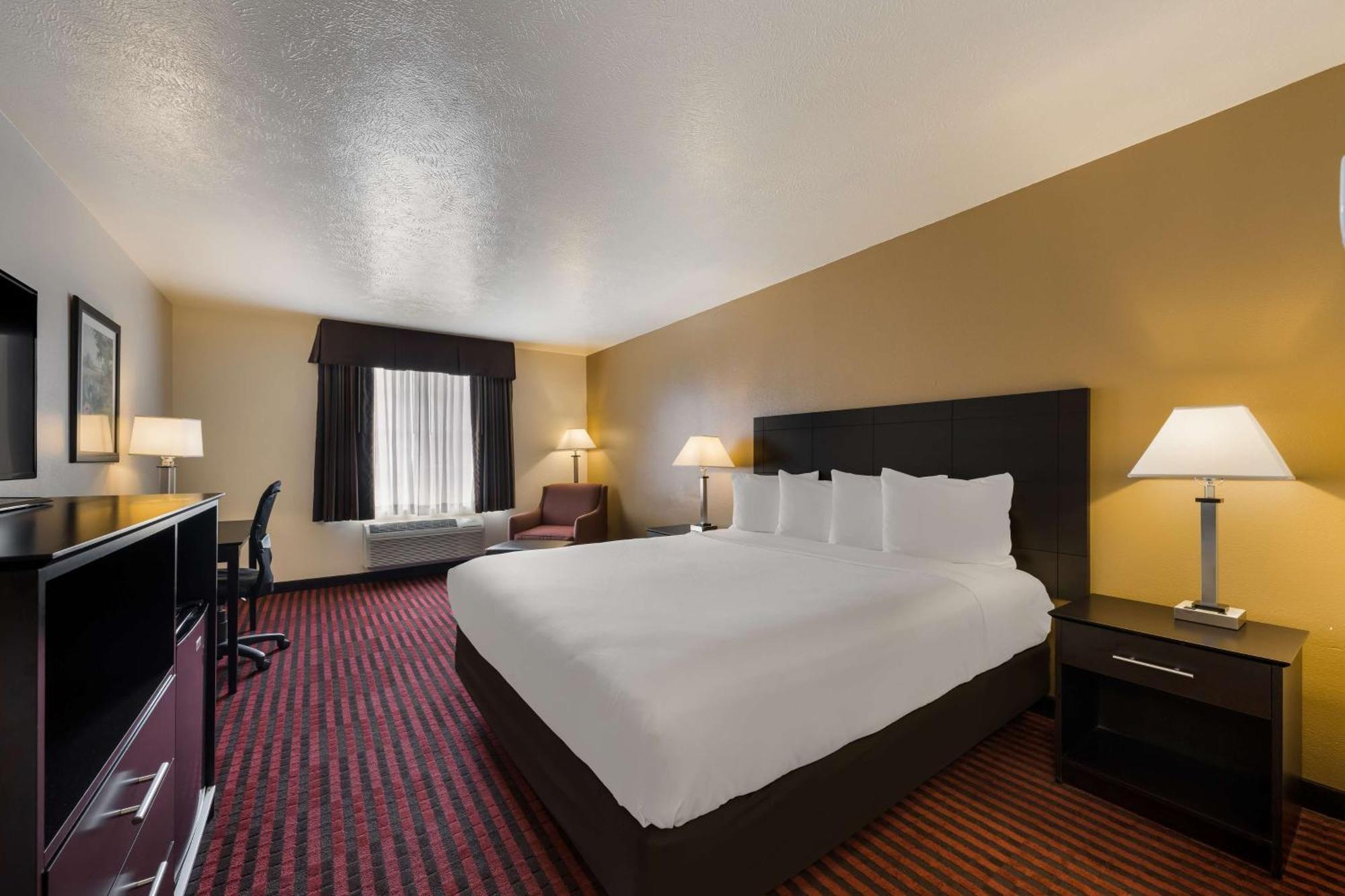 Best Western Salinas Valley Inn & Suites Экстерьер фото