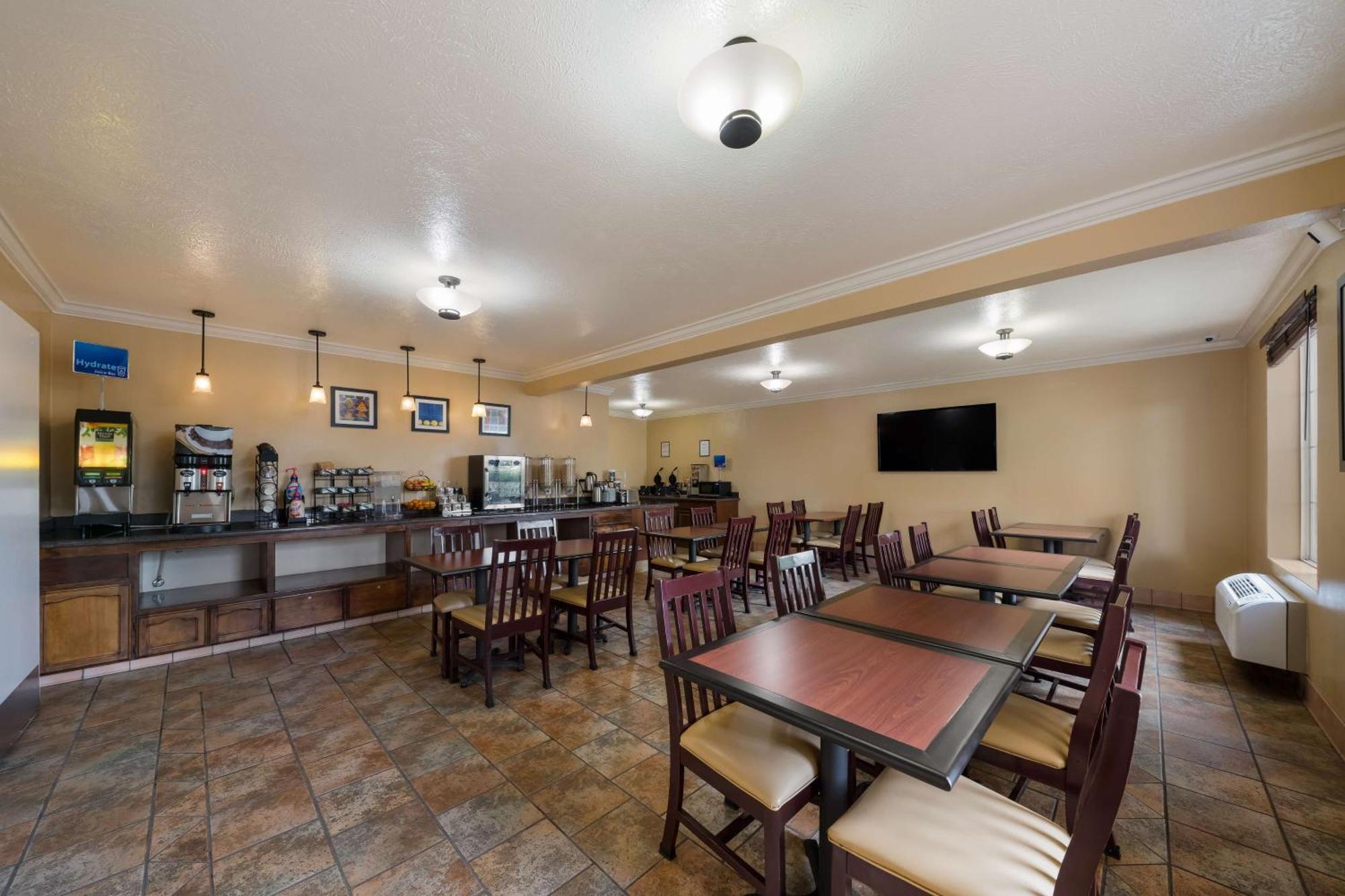 Best Western Salinas Valley Inn & Suites Экстерьер фото