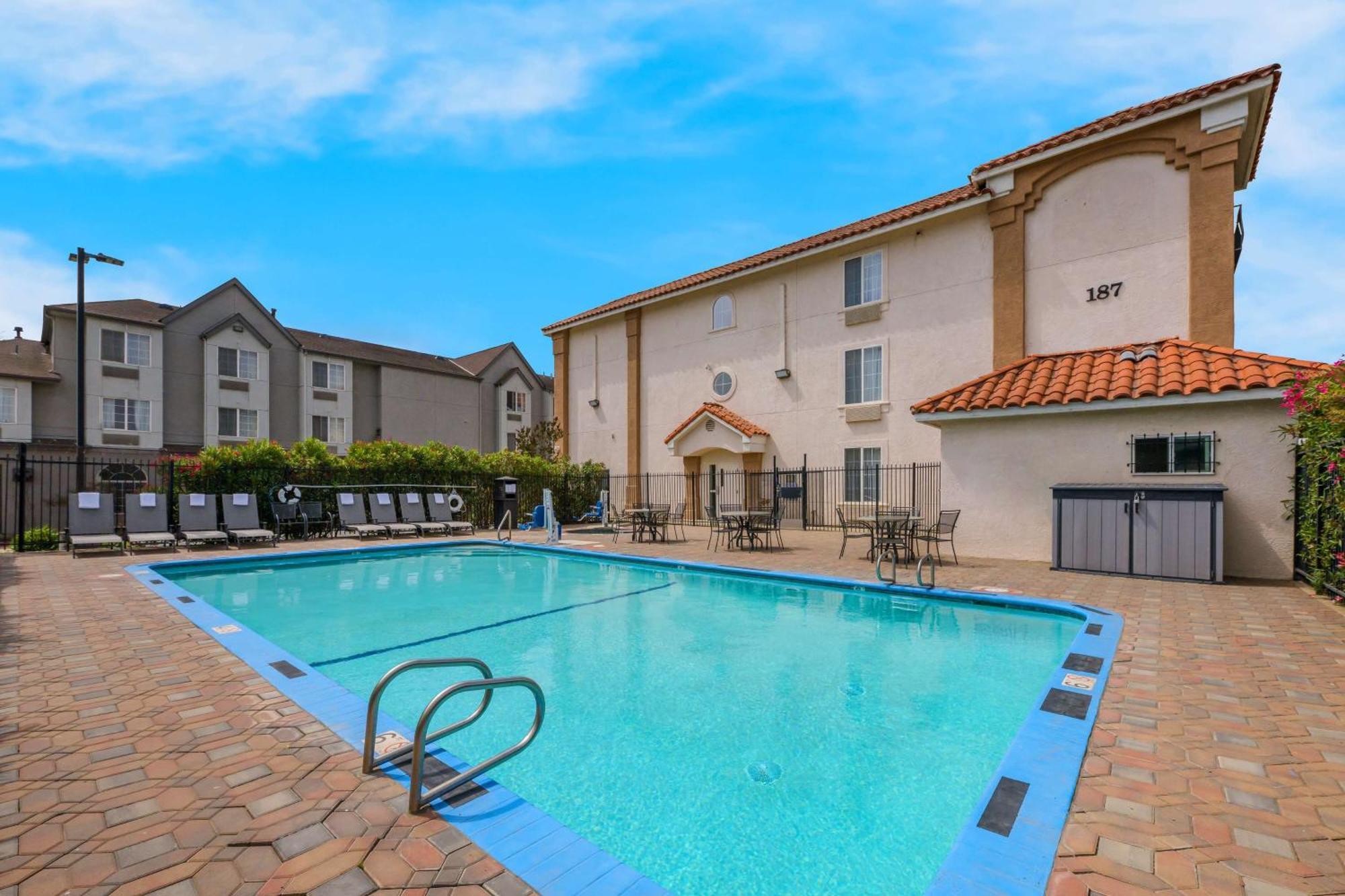Best Western Salinas Valley Inn & Suites Экстерьер фото
